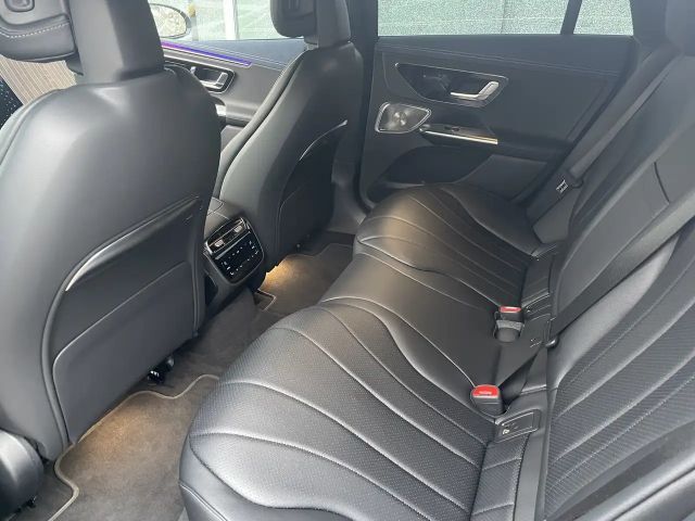 Mercedes-Benz EQE 350 AMG Line Sedan