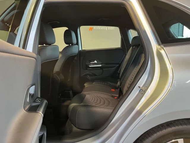 Mercedes-Benz B 180 Progressive Sedan