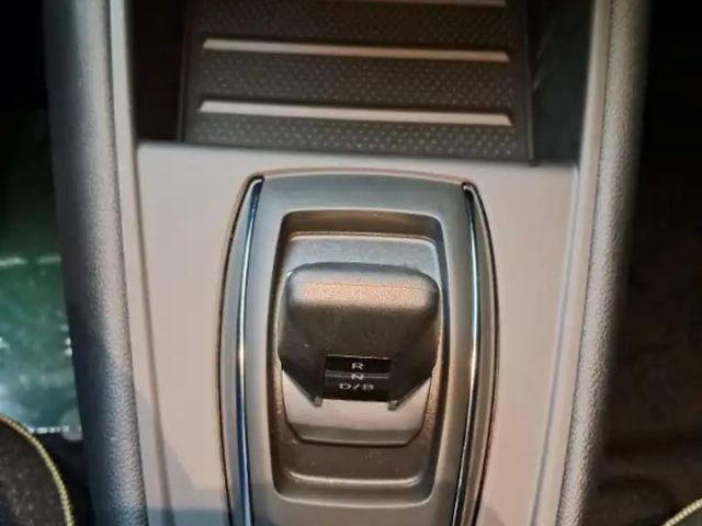 Mitsubishi Grandis 1.8 First Edition HEV