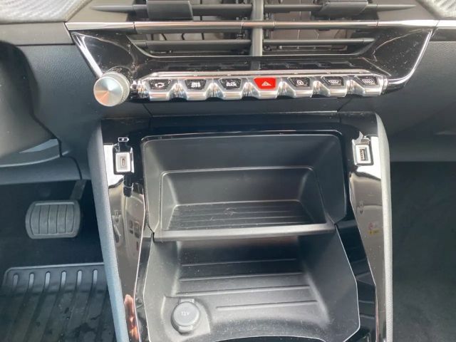 Peugeot E-2008 Active Pack