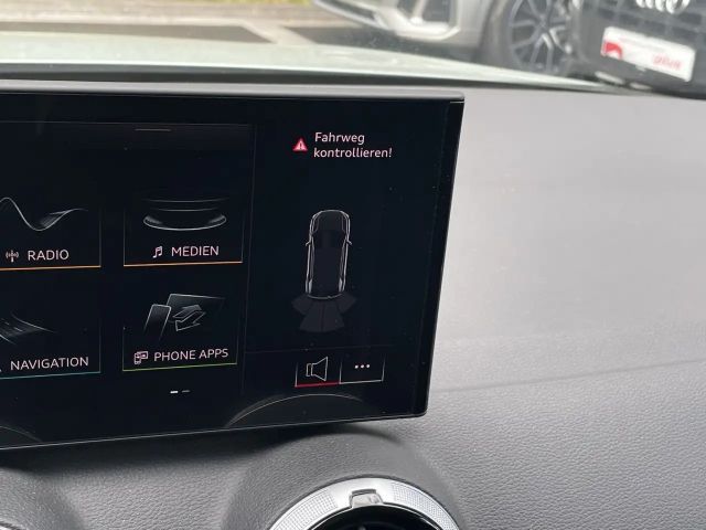 Audi Q2 30 TFSI S-Line