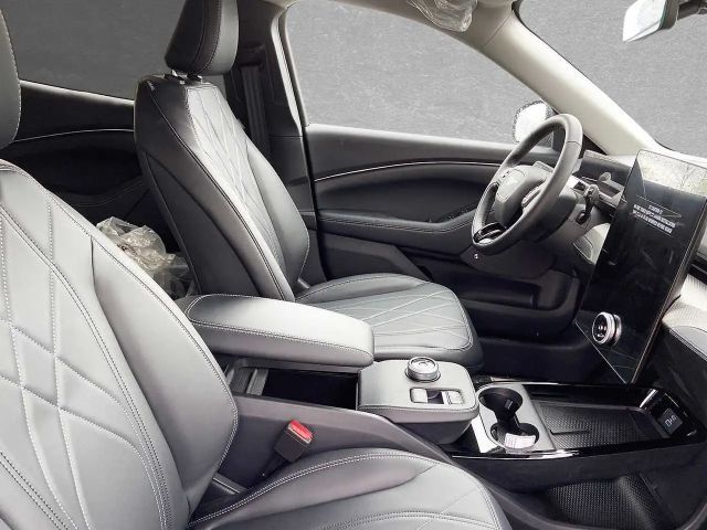 Ford Mustang Mach-E RWD