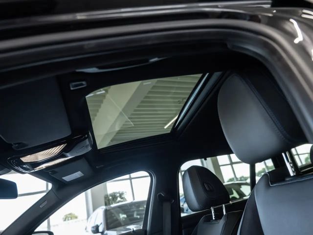 BMW 320 320i M-Sport Touring