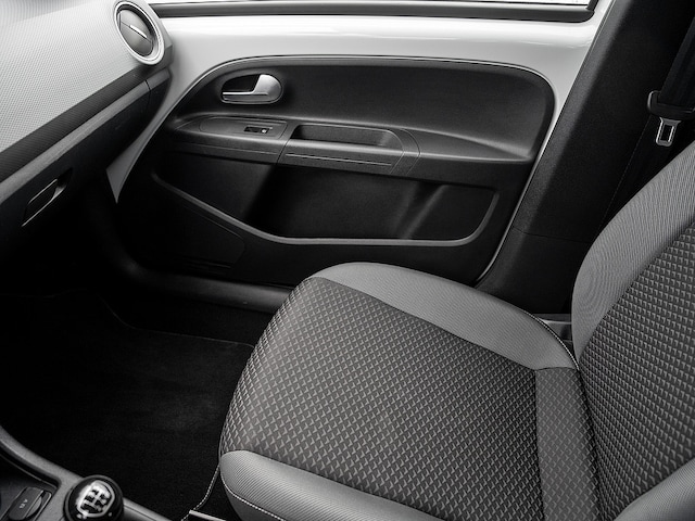 Volkswagen up! Active