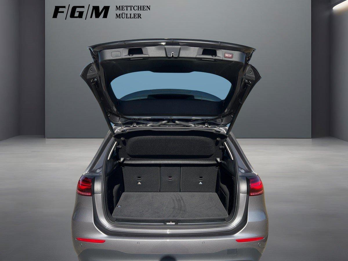 Mercedes-Benz B 180 Progressive Sedan