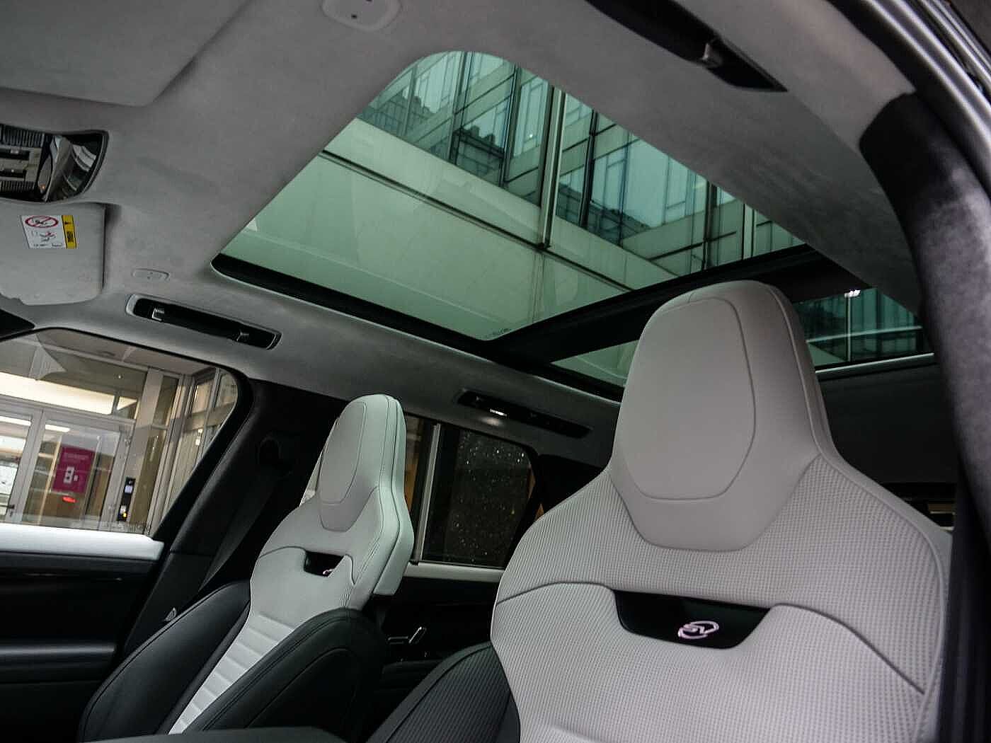 Land Rover Range Rover Sport P635 SV