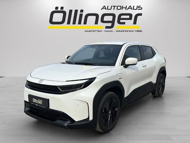 Toyota Urban Cruiser Elektro AWD 61kWh Teamplayer Aut.