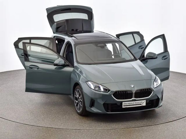 BMW 120 Sedan