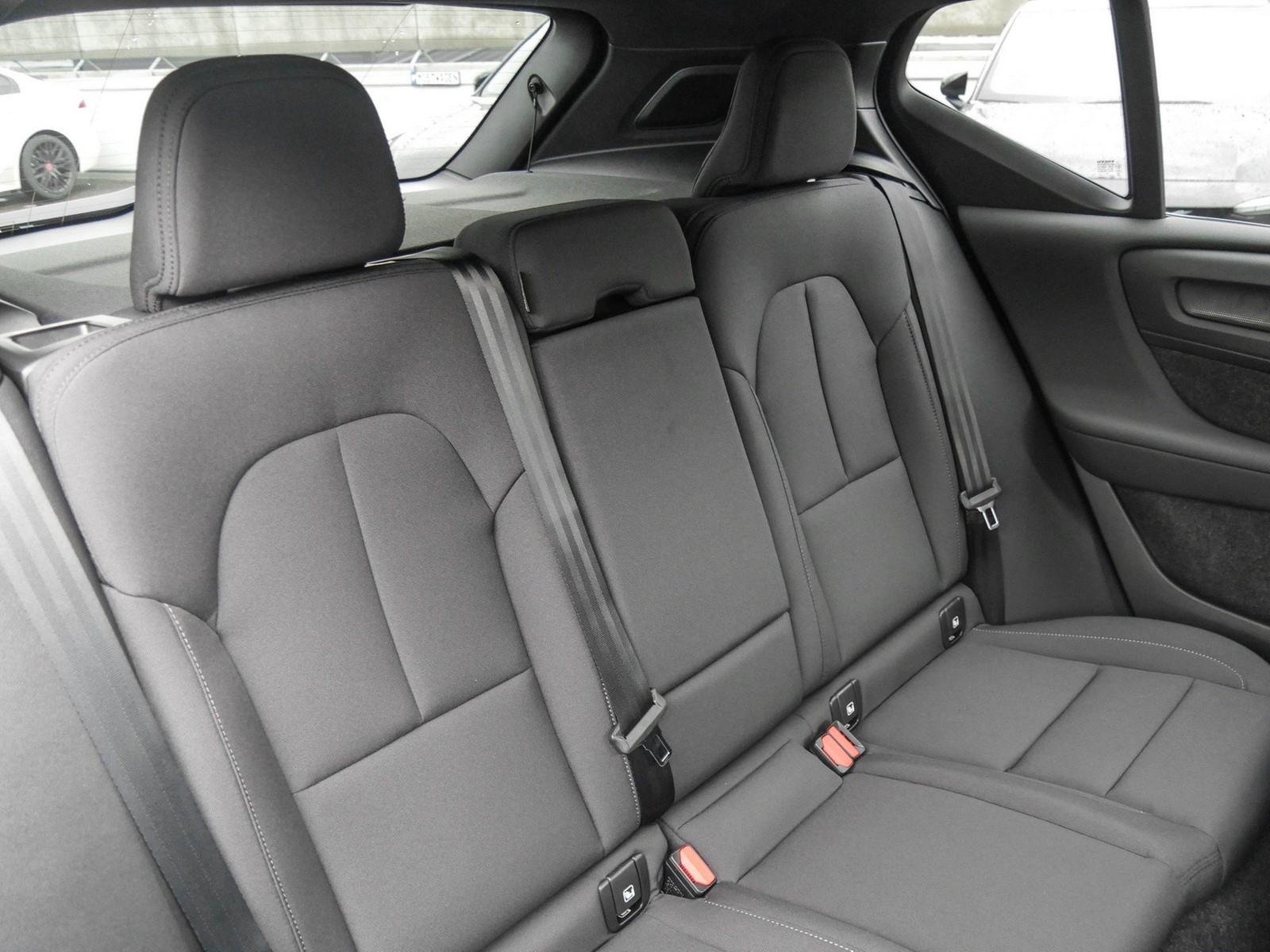 Volvo EX40 Extended range Plus Single motor