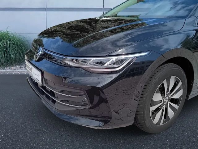 Volkswagen Golf 1.5 eTSI Variant