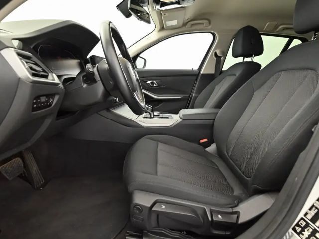 BMW 320 320d xDrive