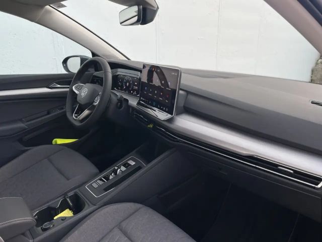 Volkswagen Golf 1.5 eTSI DSG Golf VIII