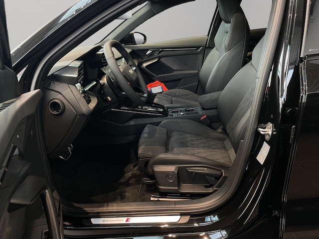 Audi RS3 Quattro S-Tronic Sedan