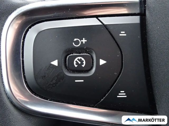 Volvo XC40 Core Recharge