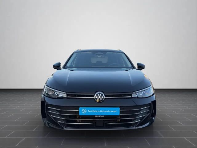 Volkswagen Passat 1.5 eTSI Business DSG Variant