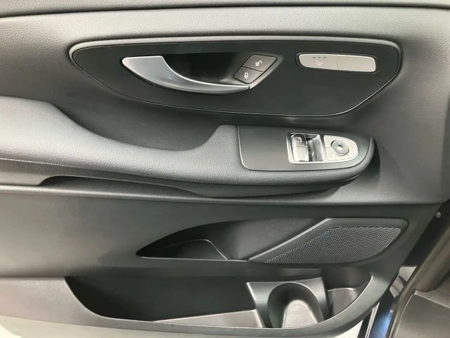 Mercedes-Benz V 220 Limousine Lang V 220 d