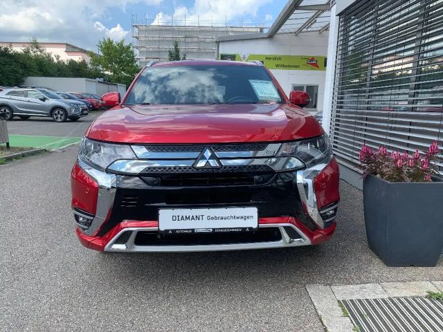 Mitsubishi Outlander 4WD PHEV