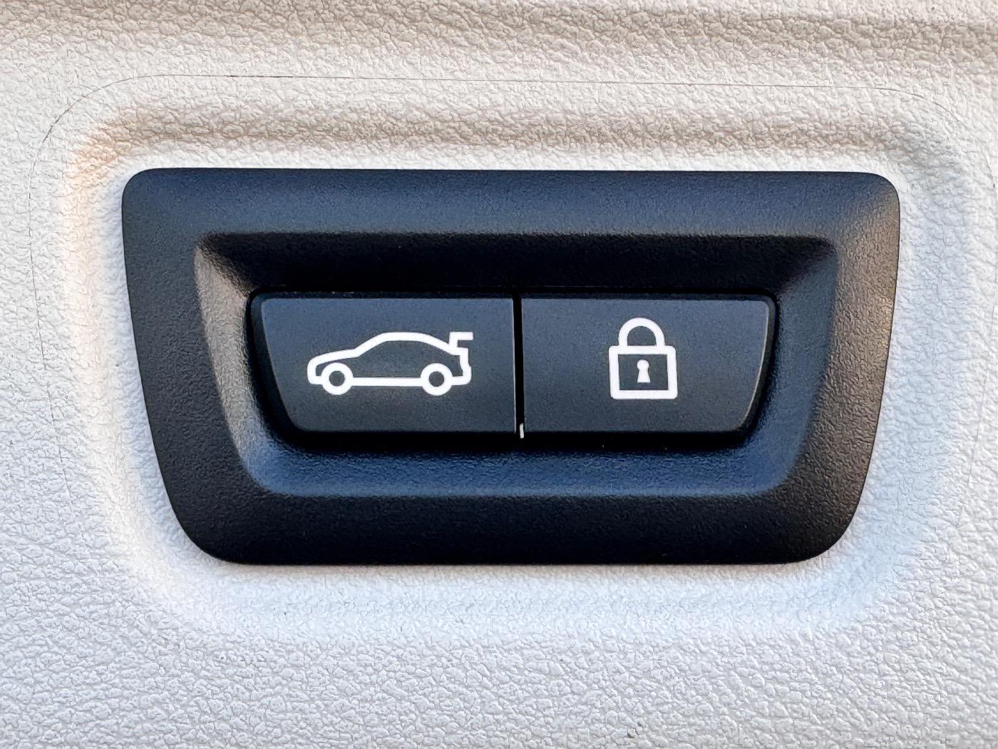 BMW 330 330e Touring xDrive