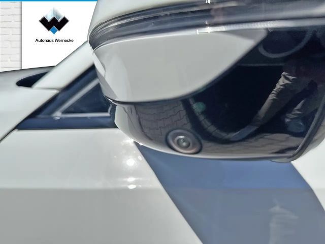 BMW 330 330i M-Sport Sedan