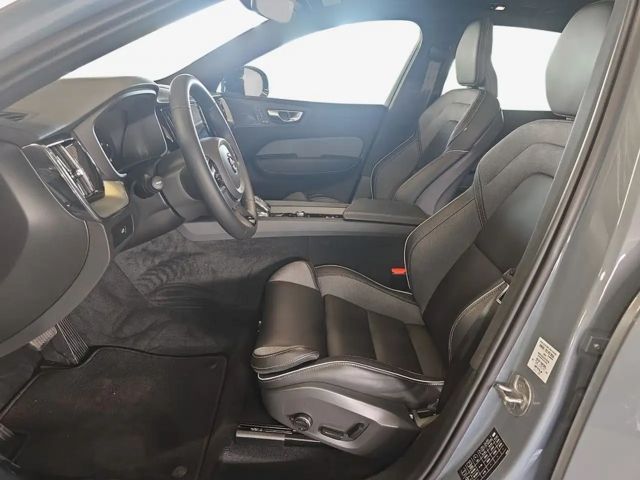 Volvo XC60 Dark Plus