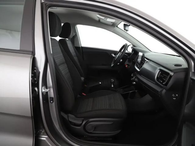 Kia Stonic 1.2 DPI Modell Silber Carplay Digitaltacho