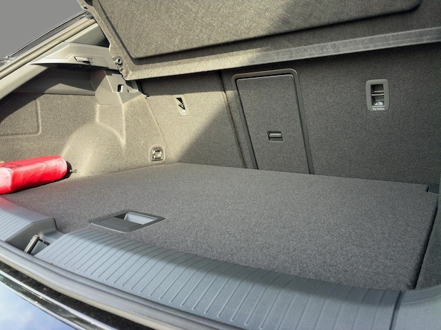 Volkswagen T-Roc 1.5 TSI DSG R-Line