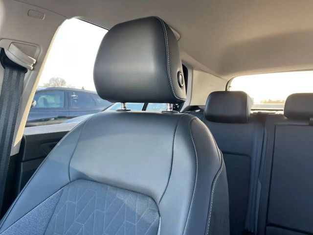 Volkswagen Golf 1.5 TSI