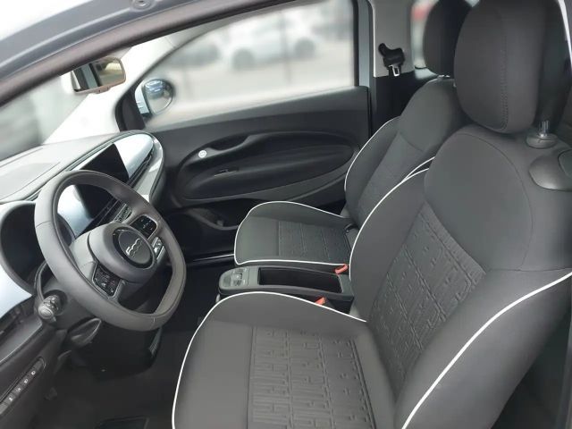 Fiat 500e 42 kWh