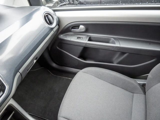 Volkswagen up! Move Move up!