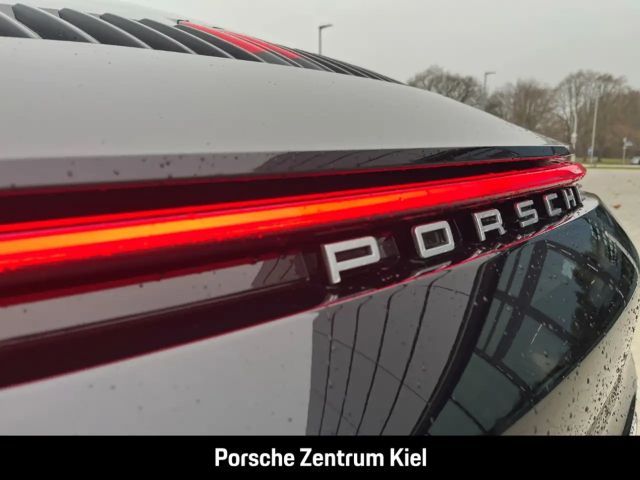 Porsche 992 Carrera Coupé