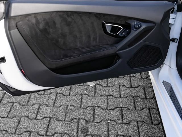 Lamborghini Huracan EVO RWD Spyder