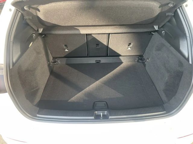 Mercedes-Benz B 200 AMG Line