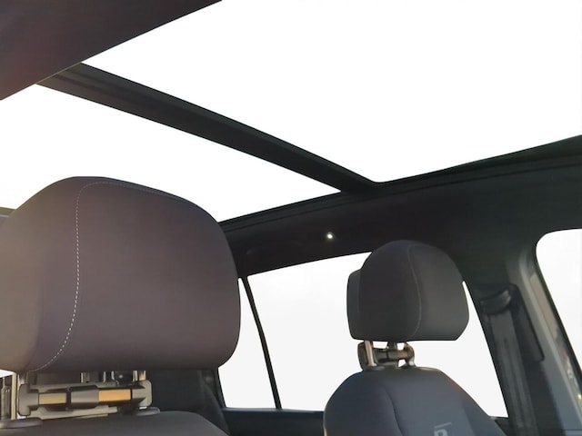 Volkswagen Touran 1.5 TSI DSG Highline R-Line