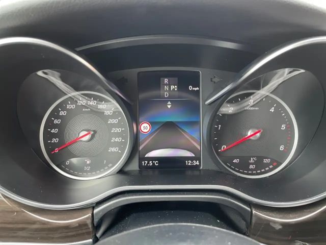 Mercedes-Benz V 300 4MATIC AMG Line V 300 d