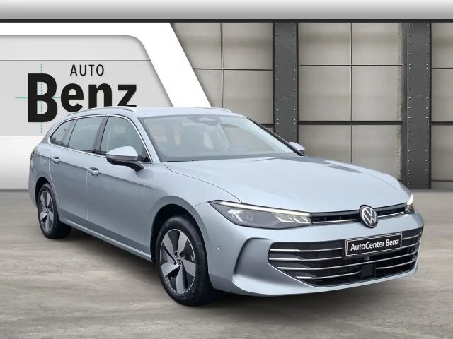 Volkswagen Passat 1.5 eTSI Business Variant