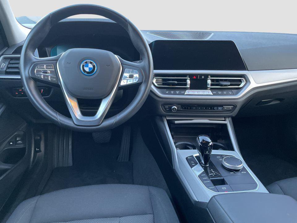 BMW 320 320e Touring