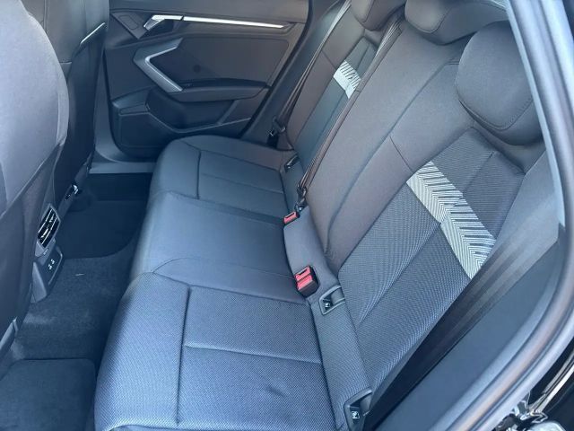 Audi A3 30 TFSI Sedan