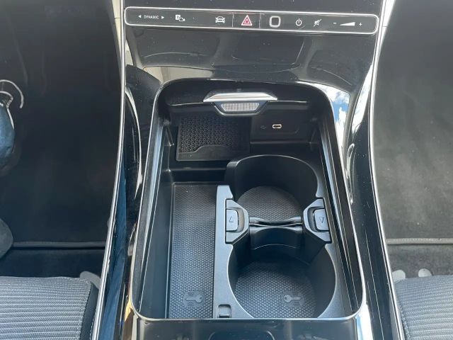 Mercedes-Benz C 200 AVANTGARDE C 200 d Sedan