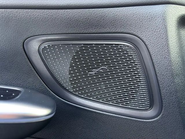 Mercedes-Benz C 180 AMG Line Sedan