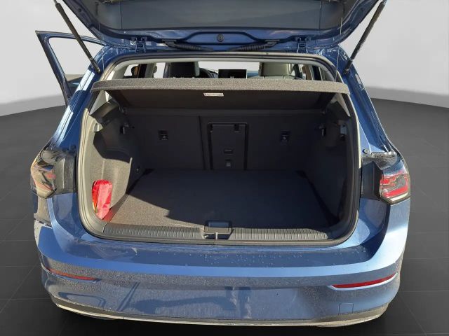 Volkswagen Golf 1.5 eTSI Golf VIII Life