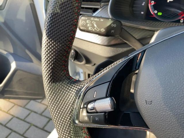 Skoda Kamiq 1.0 TSI Monte Carlo