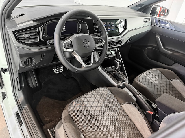 Volkswagen Polo 1.0 TSI DSG R-Line