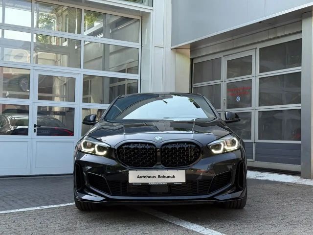 BMW 135 135i Sedan xDrive