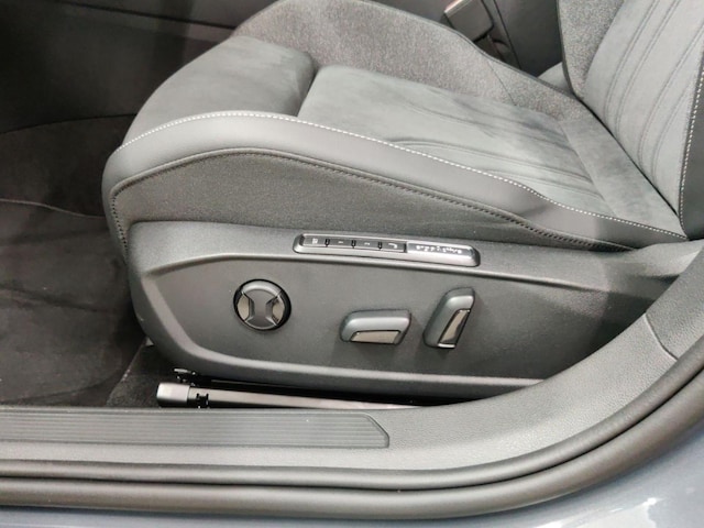 Volkswagen Golf 1.5 eTSI Plus