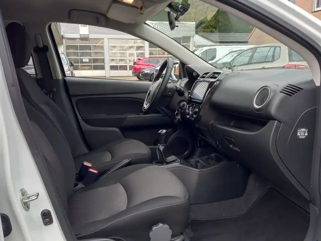 Mitsubishi Space Star Star