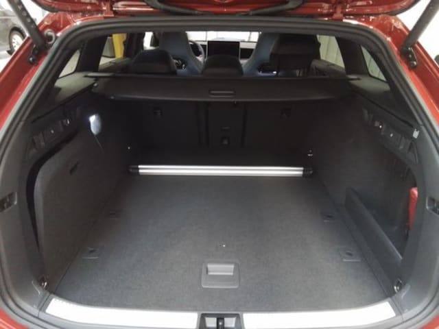 Volkswagen Passat SIGNATURE 265PS 4M NP.80T AHK.PANO.STDHZG.DCC.HEAD-UP.19 !