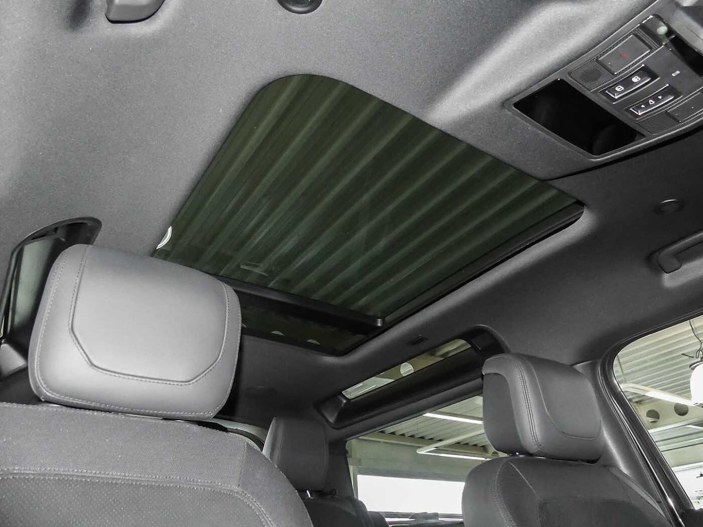 Land Rover Defender 90