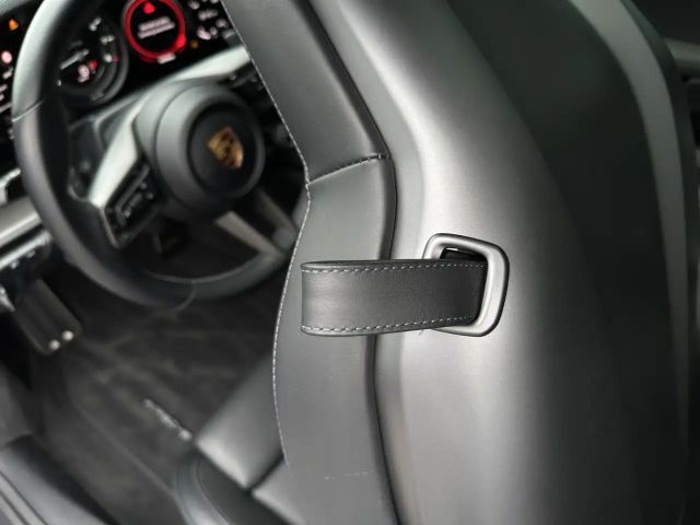 Porsche 992 4 Carrera Coupé GTS