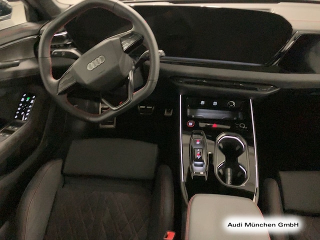 Audi A6 Avant Quattro S-Tronic