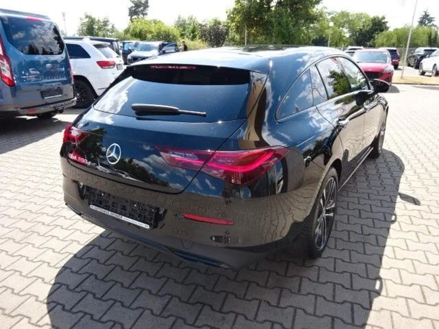 Mercedes-Benz CLA 200 Progressive